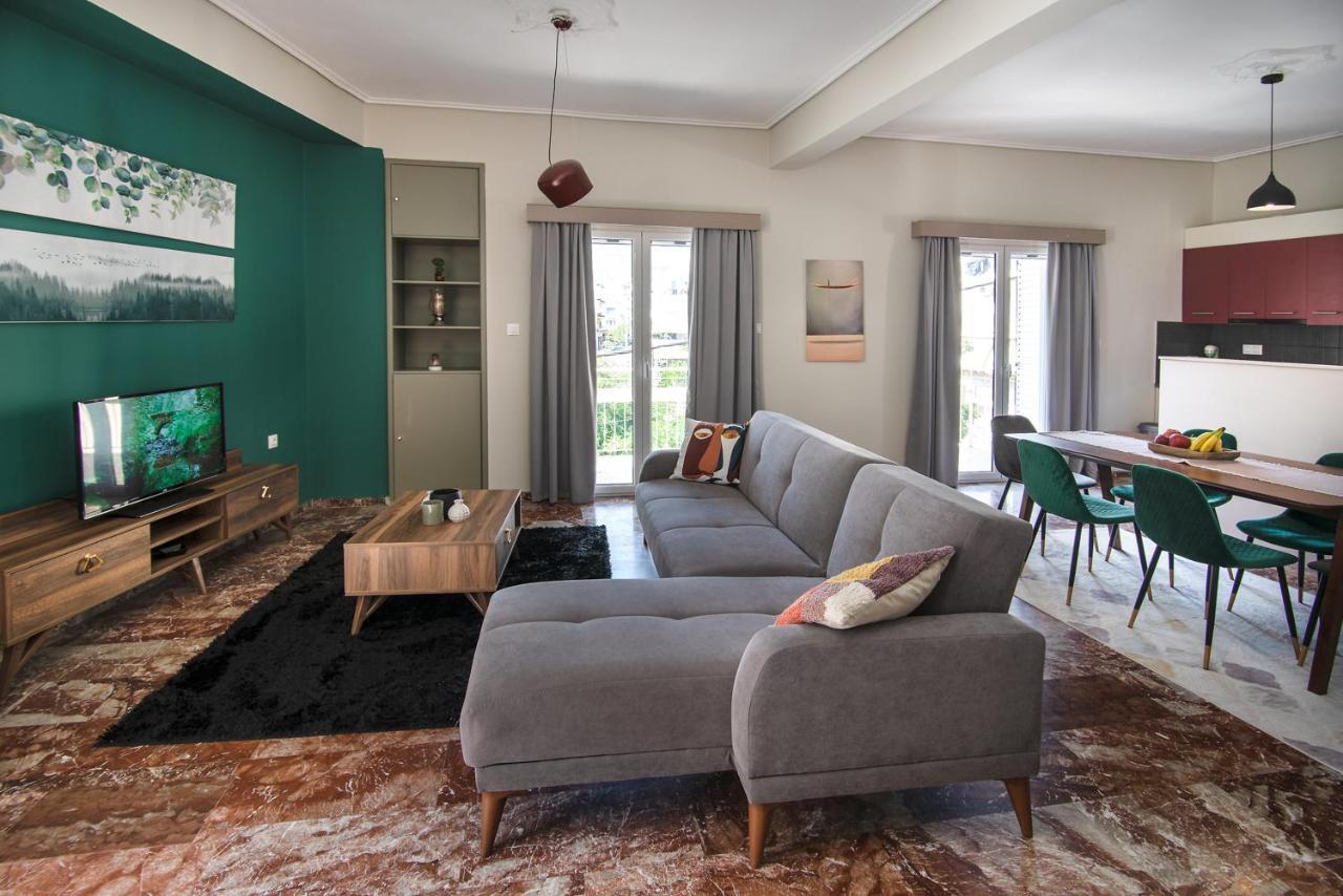 Emerald 110M2 Entire Floor Apt Steps To City'S Heart Kalamata Dış mekan fotoğraf